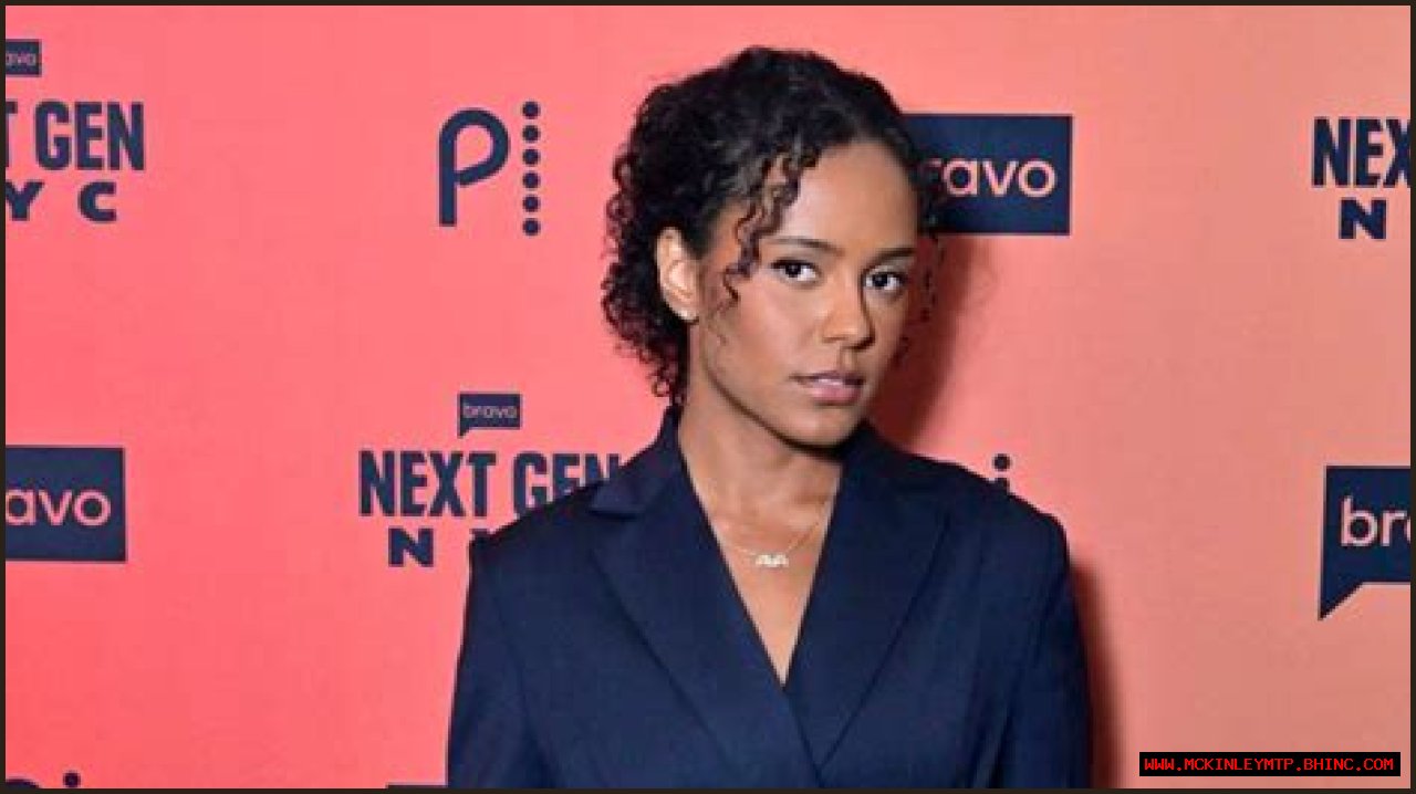 Ava Dash: A Rising Star In The Spotlight