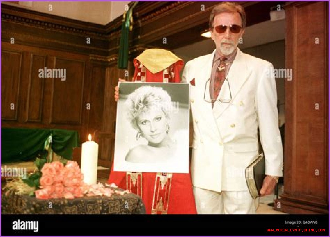 Capturing The Final Moments: The Last Photos Of Tammy Wynette