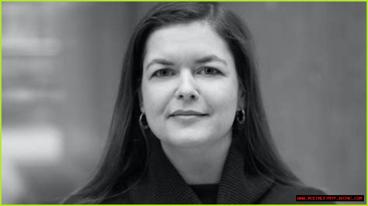Lena Gieseke: Exploring The Life And Career Of A Digital Artist