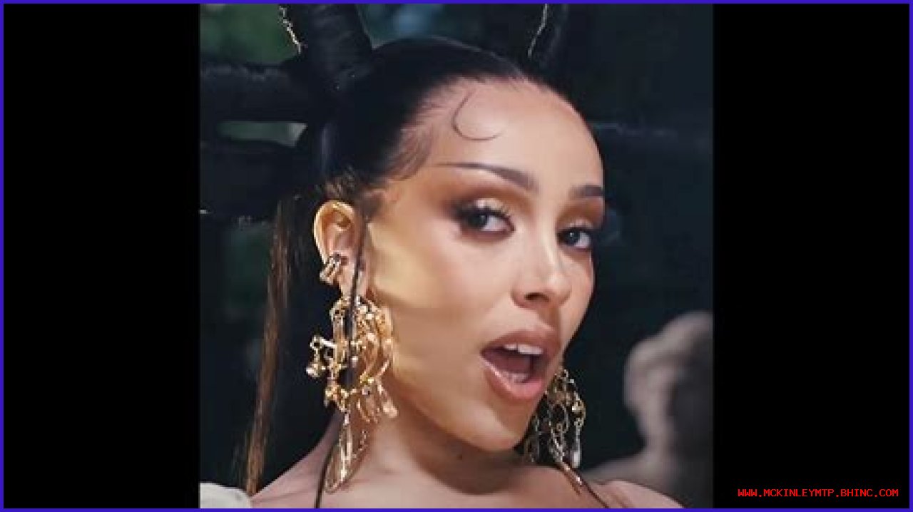 Mastering The Art Of The Doja Cat Pose: A Comprehensive Guide